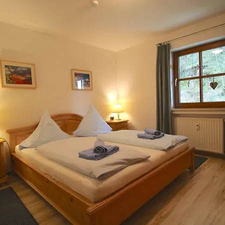 Mit Garten In Partenkirchen * Garmisch-Partenkirchen